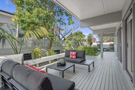 Photo of property in 2/19a Sanders Avenue, Takapuna, Auckland, 0622