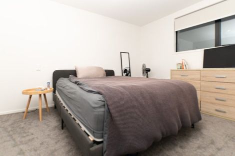 Photo of property in 2/24 Yeovil Road, Te Atatu Peninsula, Auckland, 0610