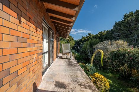 Photo of property in 35 Goodwood Drive, Goodwood Heights, Auckland, 2105