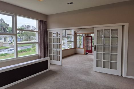 Photo of property in 105 Campbell Road, One Tree Hill, Auckland, 1061