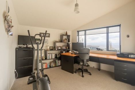 Photo of property in 7 Semaphore Close, Mount Pleasant, Christchurch, 8081