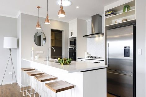 Photo of property in 4 Colquhoun Way, Kelvin Grove, 4470