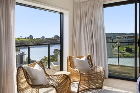 Photo of property in 15 Maataitai Road, Raglan, 3225