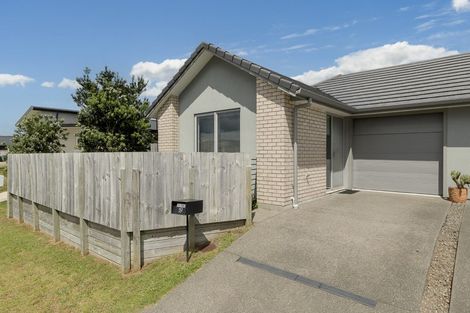 Photo of property in 19 Tamapahore Boulevard, Papamoa Beach, Papamoa, 3118