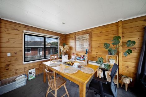 Photo of property in 80 Cottingham Crescent, Mangere East, Auckland, 2024