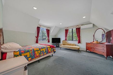 Photo of property in 5 Figtree Terrace, Goodwood Heights, Auckland, 2105