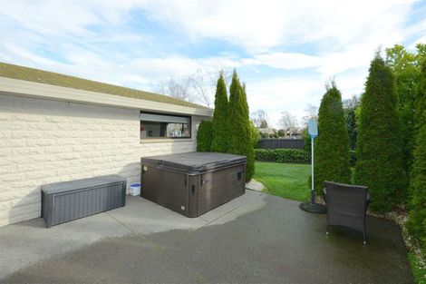 Photo of property in 49 Sefton Street, Belfast, Christchurch, 8051