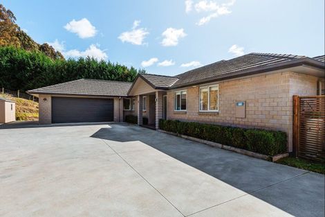 Photo of property in 90 Dalmore Way, Acacia Bay, Taupo, 3385