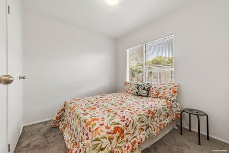 Photo of property in 3/169 Chivalry Road, Glenfield, Auckland, 0629