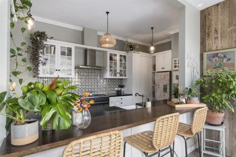 Photo of property in 200 Queen Street, Northcote Point, Auckland, 0627