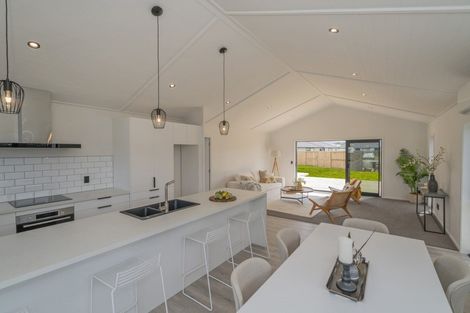 Photo of property in 26 Palm Drive, Whitianga, 3510