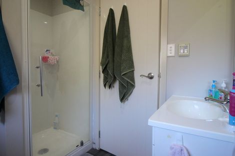 Photo of property in 47 Shields Street, Clyde, 9330