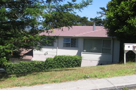 Photo of property in 4a Mcquoid Place, Glenfield, Auckland, 0629