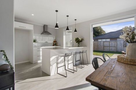 Photo of property in 23 Kahawai Place, Omokoroa, 3114