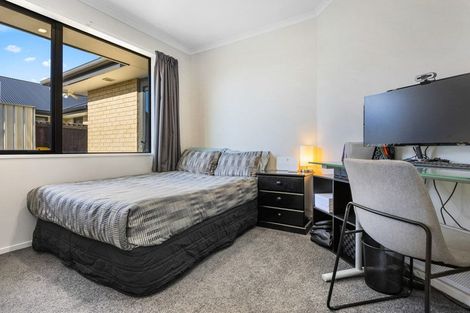 Photo of property in 47 Factory Road, Belfast, Christchurch, 8051