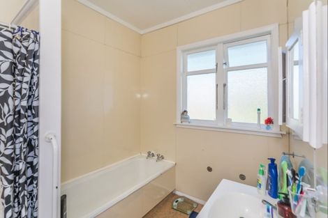 Photo of property in 154a Winchester Street, Levin, 5510