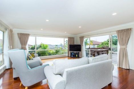 Photo of property in 10 Bejoy Rise, East Tamaki Heights, Auckland, 2016