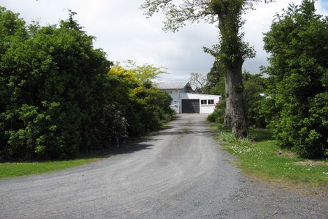 Photo of property in 202 Boord Crescent, Kumeu, 0891