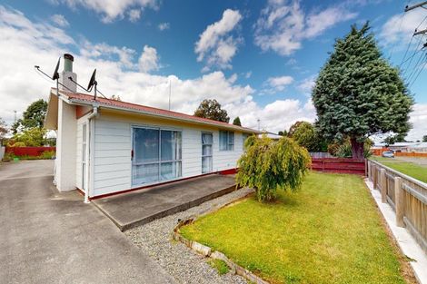 Photo of property in 13 Vera Street, Marton, 4710