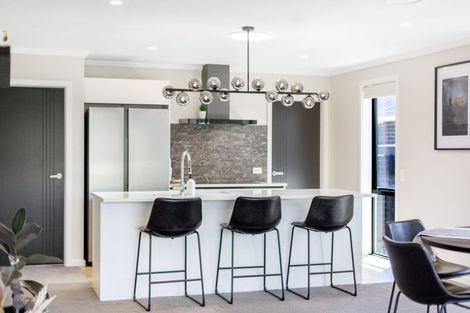 Photo of property in 3 Foremast Place, Whitby, Porirua, 5024