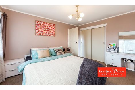 Photo of property in 1/17 Ballater Place, Highland Park, Auckland, 2010