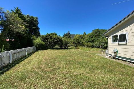 Photo of property in 630 Abel Tasman Drive, Clifton, Takaka, 7183