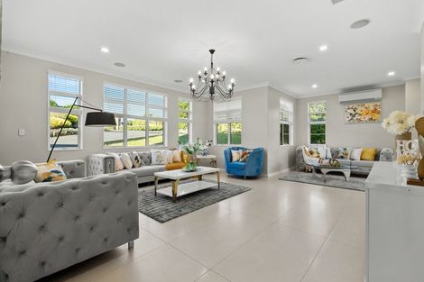 Photo of property in 16 Michael Bosher Way, Flat Bush, Auckland, 2019