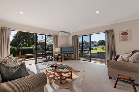 Photo of property in 6 Oteki Park Drive, Welcome Bay, Tauranga, 3112