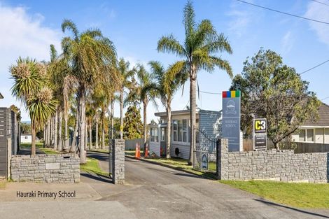 Photo of property in 1/10 Norman Road, Hauraki, Auckland, 0622