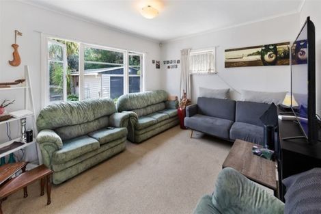 Photo of property in 57 Wedgwood Avenue, Mangere East, Auckland, 2024