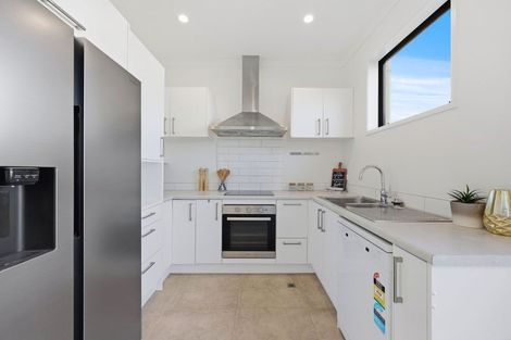 Photo of property in 6 Mayfly Lane, Hobsonville, Auckland, 0616