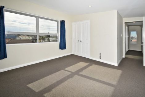 Photo of property in 8 Broadbent Street, Riccarton, Christchurch, 8041