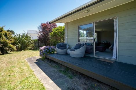 Photo of property in 2a Elder Grove, Paraparaumu, 5032