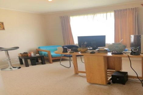 Photo of property in 1/6 Penion Drive, Flat Bush, Auckland, 2023