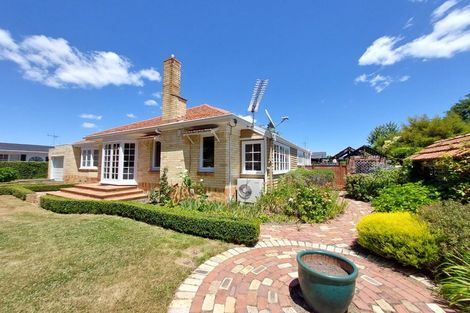 Photo of property in 37 Dalethorpe Avenue, Fairfield, Hamilton, 3214