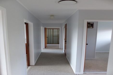 Photo of property in 2/9 Evans Road, Glen Eden, Auckland, 0602