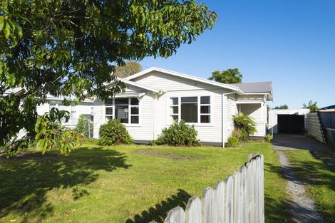 Photo of property in 14 De Lautour Road, Kaiti, Gisborne, 4010