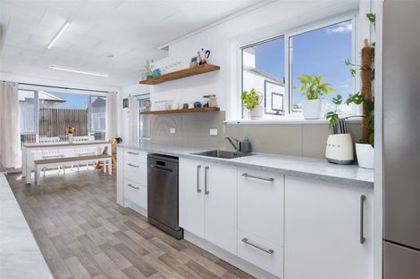 Photo of property in 10 Churchill Street, Mayfield, Blenheim, 7201