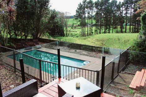 Photo of property in 11 Gilmore Road, Glenbrook, Waiuku, 2681