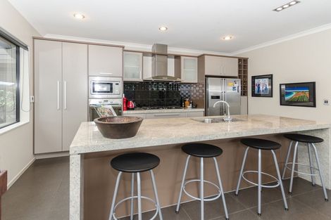 Photo of property in 20 Toscana Drive, Karaka, Papakura, 2113