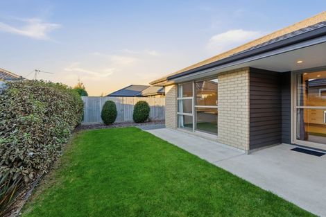 Photo of property in 14 Bradwell Crescent, Halswell, Christchurch, 8025
