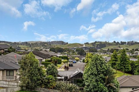 Photo of property in 21 Parkgrove Crescent, Pokeno, 2402