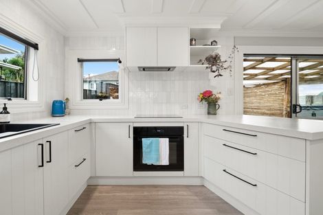 Photo of property in 1 Alexander Street, Abbotsford, Dunedin, 9018