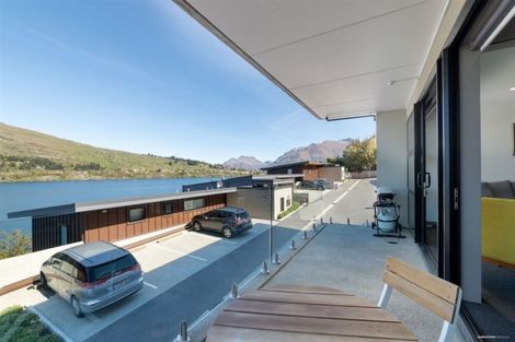 Photo of property in La Residence Du Lac, 35/527 Frankton Road, Queenstown, 9300