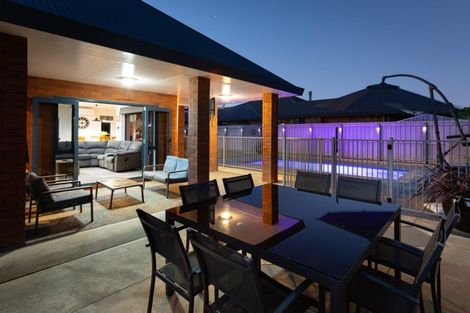 Photo of property in 122 Guy Street, Dannevirke, 4930