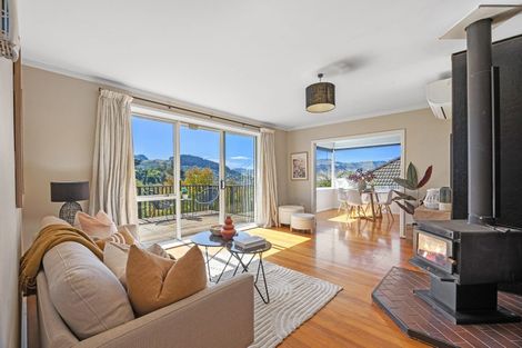 Photo of property in 19 Walkers Road, Lyttelton, 8082
