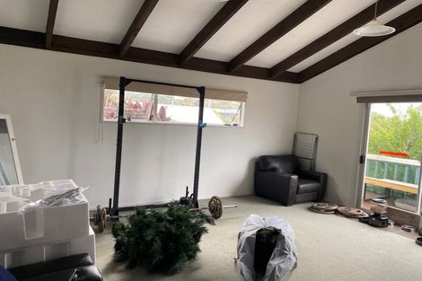 Photo of property in 1/12 Willis Street, Torbay, Auckland, 0630