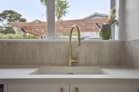 Photo of property in 12 Little Barrier Avenue, Manly, Whangaparaoa, 0930