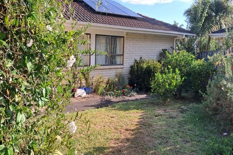 Photo of property in 1/7 Dalkeith Place, Opaheke, Papakura, 2113