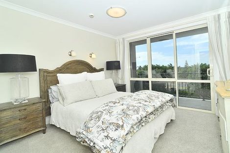 Photo of property in 98b/30 Ambassador Glade, Orewa, 0931